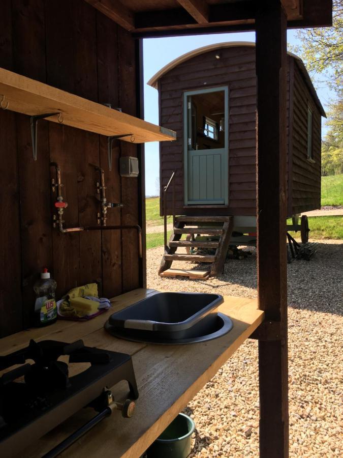 The Shepherds Hut At The Shippen, Tiphayes Honiton Exterior photo